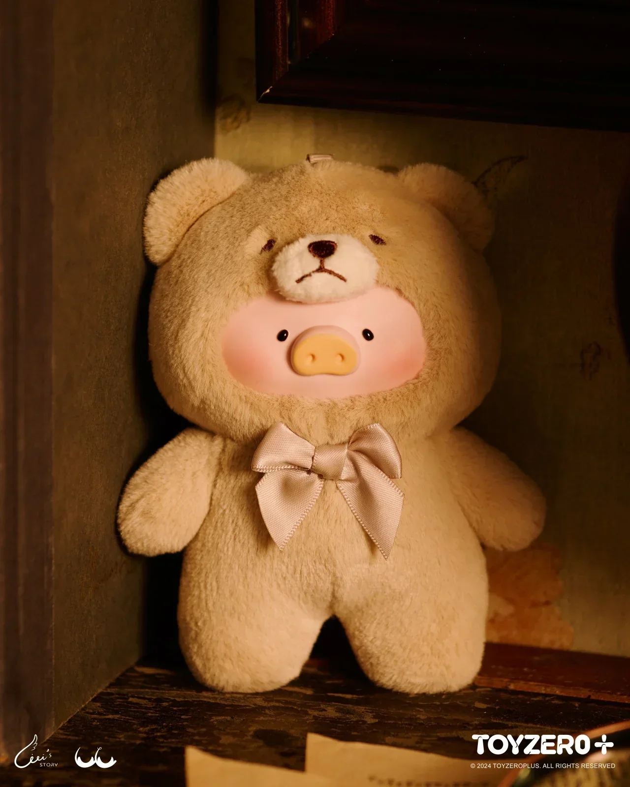 LuLu the Piggy - Vintage Teddy Shop Vinyl Face Keychain Blind Box - Image 4